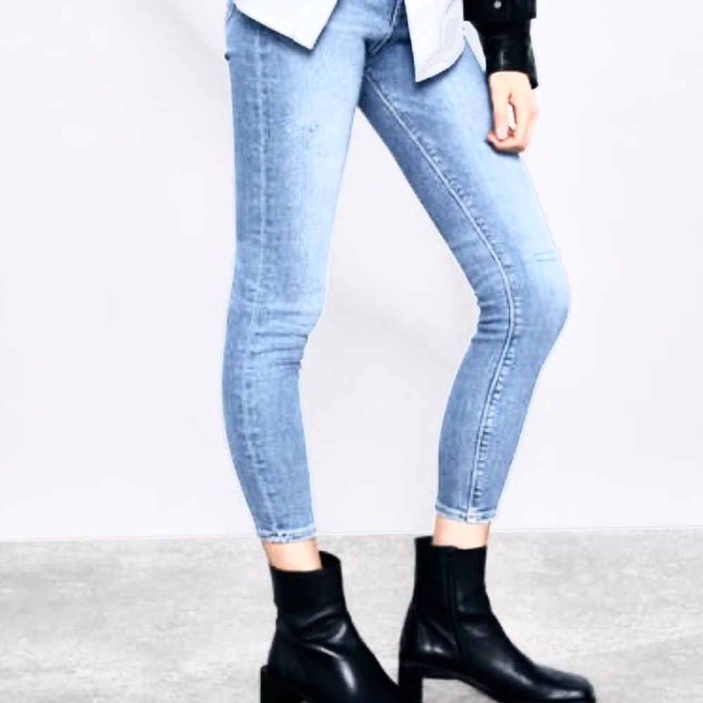 ZARA The 80’s High Waist 2019 Collection jeans